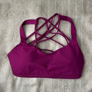 Lululemon sports bra